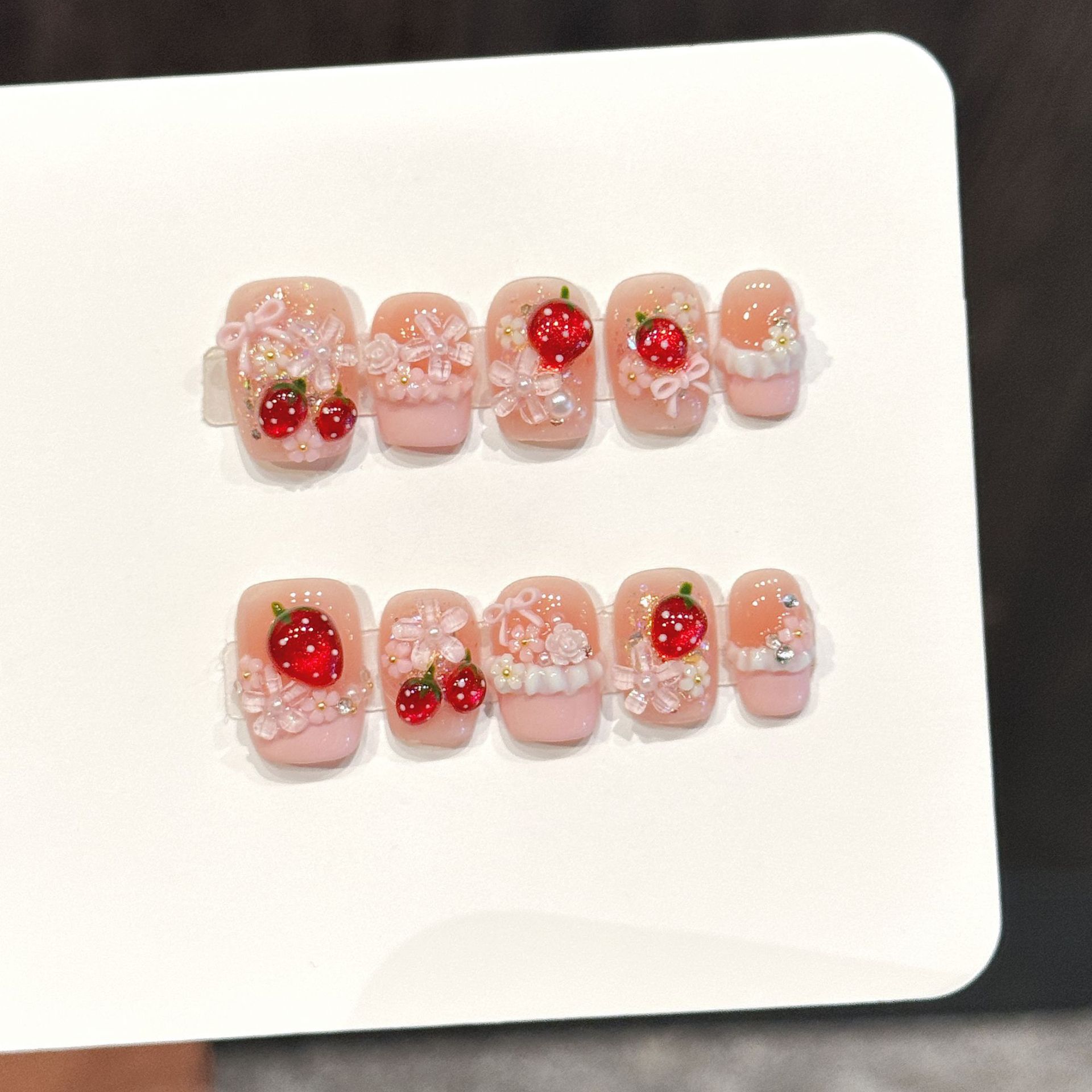 Pressed Flower Art - 10 Adet Sevimli Kırmızı Çilek Takma
